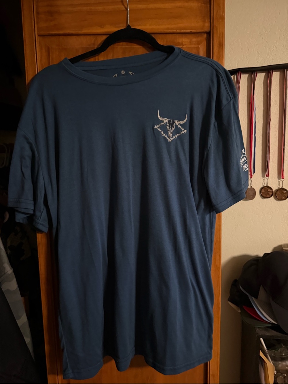 Men's Short Sleeve Crew Tee in Navy with Bull Skull Graphic